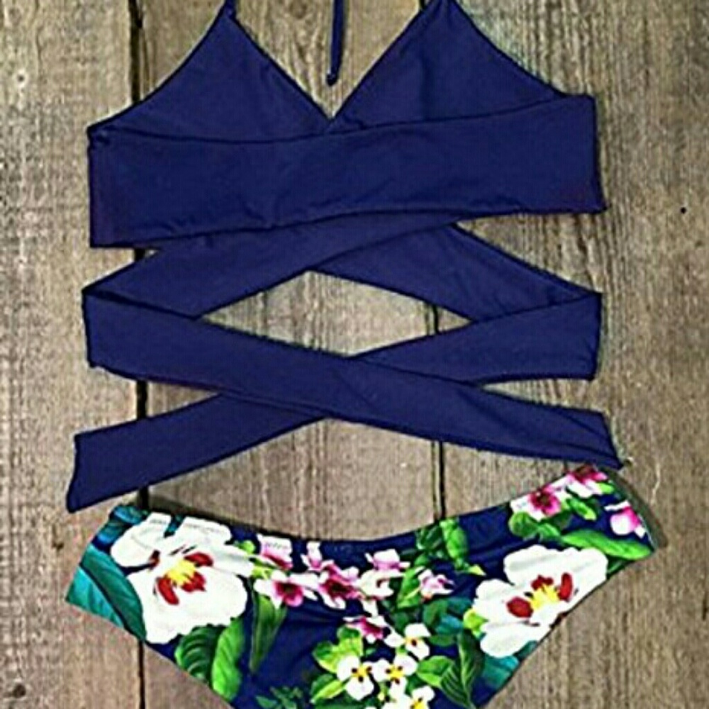 Women's Solid Top Printed Bottom Cross Body Bikini